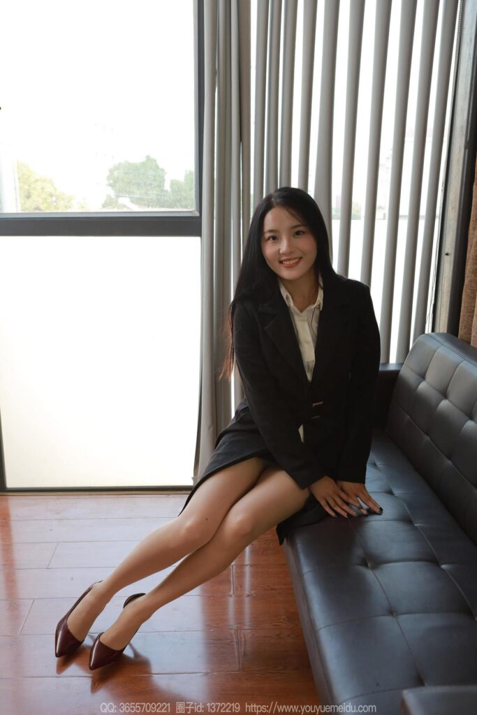 [IESS异思趣向] 2025.01.01 丝享家 1939 婉萍《蓝色指甲》[96P/77MB]插图2