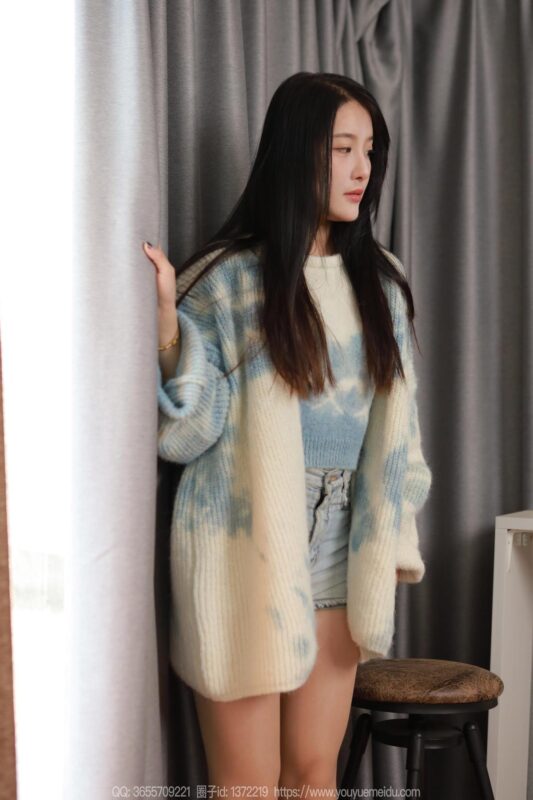 [IESS异思趣向] 2025.01.03 丝享家 1941 婉萍《蓝白毛衣（上）》[90P/95MB]-无料摄影圈