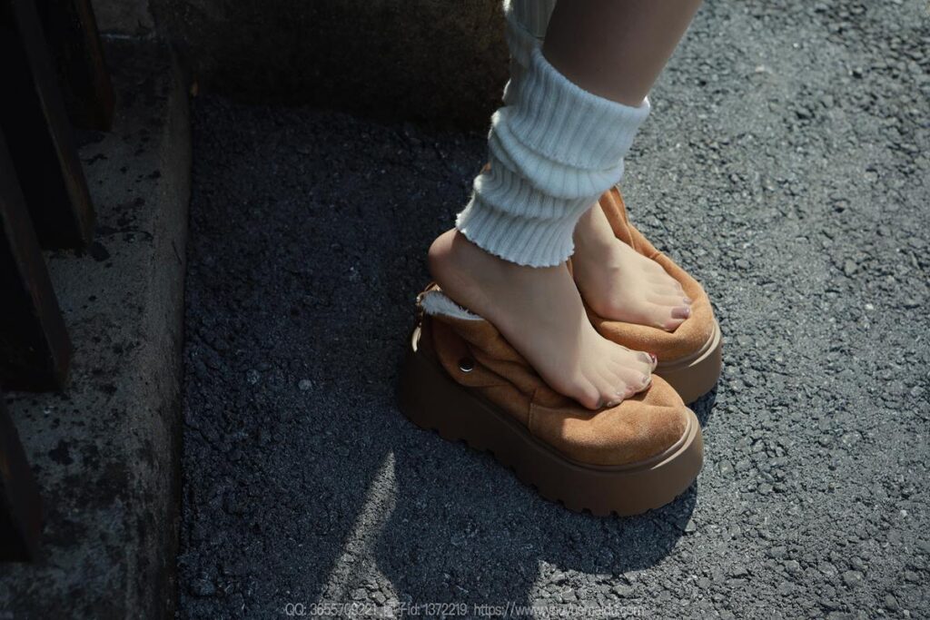 [IESS异思趣向] 2025.01.15 丝享家 1951 美子《堆堆袜（下）》[80P/91MB]插图1