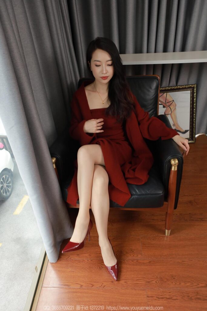 [IESS异思趣向] 2025.01.31 丝享家 1965 小婕《红色针织裙（下）》[83P/77MB]插图2