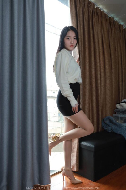 [IESS异思趣向] 2025.03.03 丝享家 1991 婉萍《酒杯美腿》[89P/101MB]-无料摄影圈