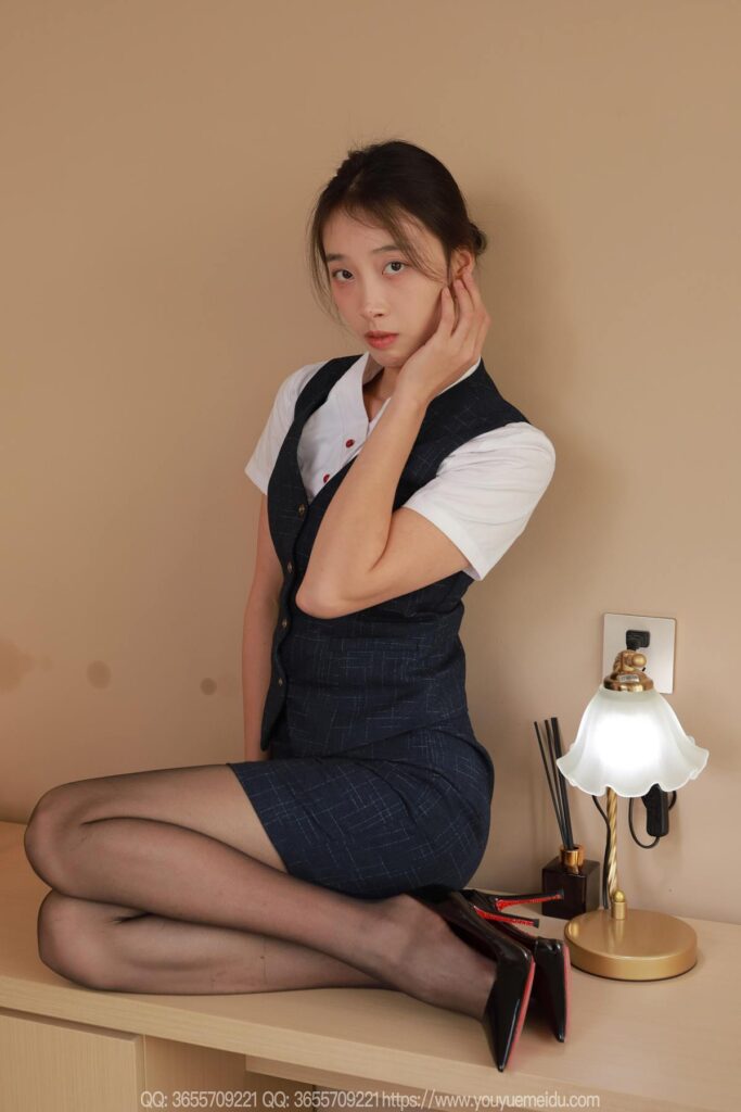 [IESS异思趣向] 2025.03.26 丝享家 2011 小九《嘿丝服务生（下）》[84P/60MB]插图2