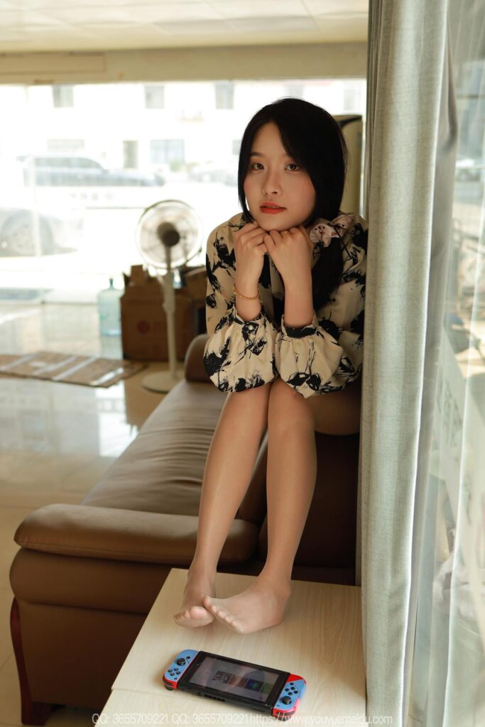 [IESS异思趣向] 2025.04.04 丝享家 2019 婉萍《双脚成行（下）》[88P/70MB]插图3