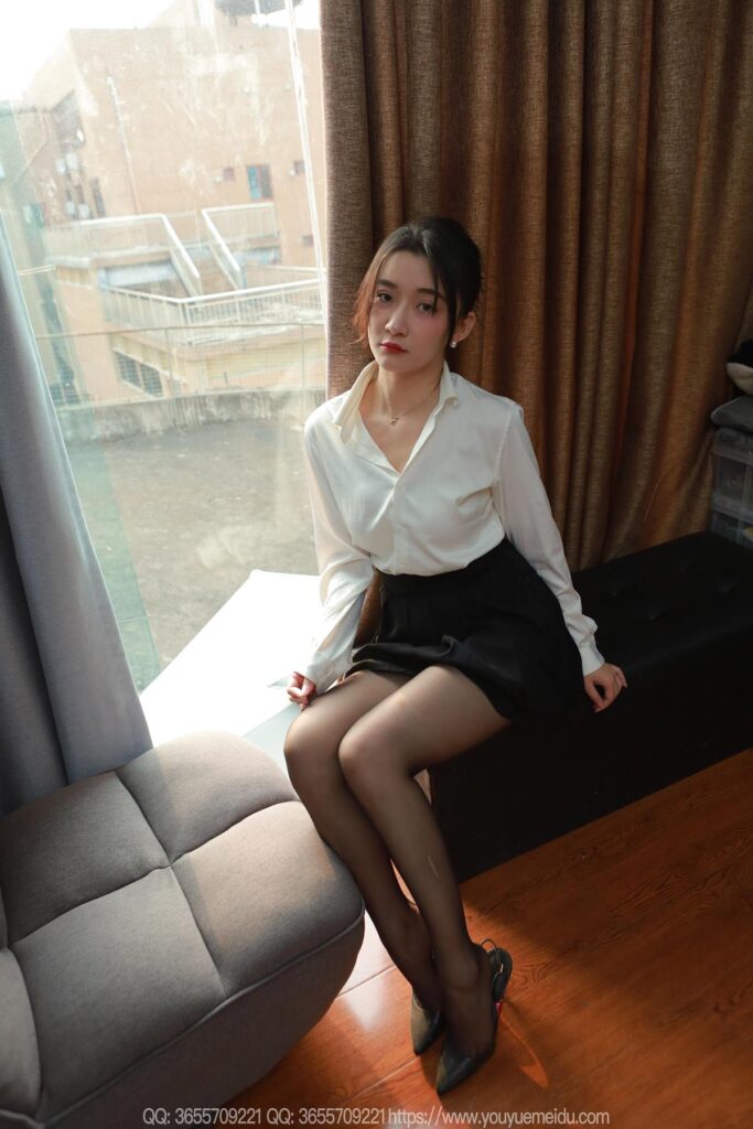 [IESS异思趣向] 2025.04.28 丝享家 2039 秋秋《秘书白小姐》[88P/88MB]插图3