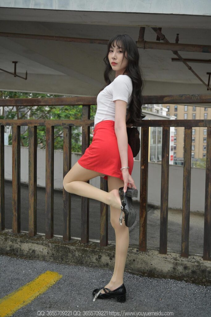 [IESS异思趣向] 2025.05.19 丝享家 2057 团团《红裙子（下）》[83P/140MB]插图2