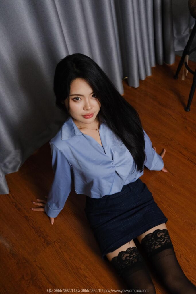 [IESS异思趣向] 2025.05.25 丝享家 2062 兔兔《蓝衣半筒袜》[86P/118MB]插图1