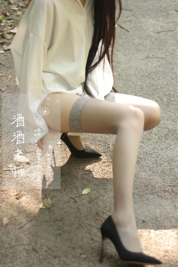 酒酒老师 NO.032 – 白衬衫与致命蕾丝[36P/87.7MB]插图3