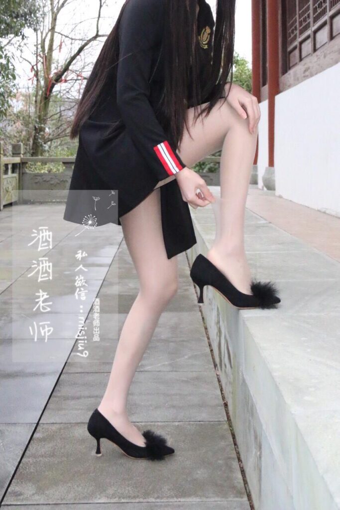 酒酒老师 NO.075 – 教师培训后的丝足韵事[48P/45.4MB]插图3