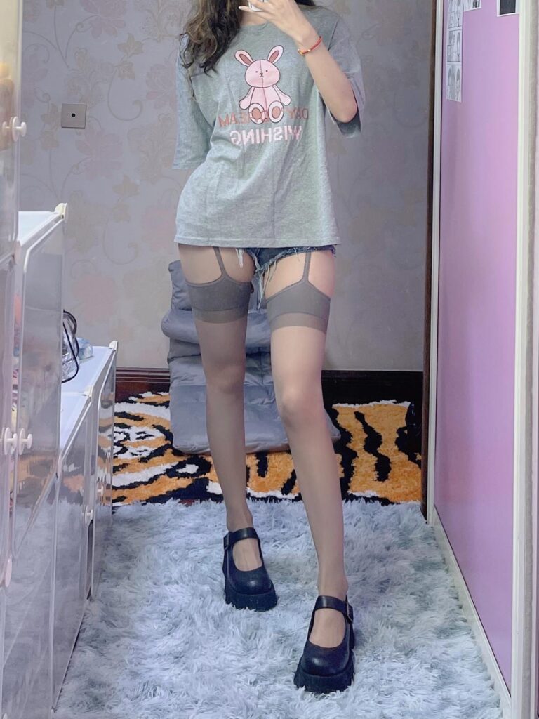 KETTOE NO.009 – 灰丝吊带[23P/96MB]插图2