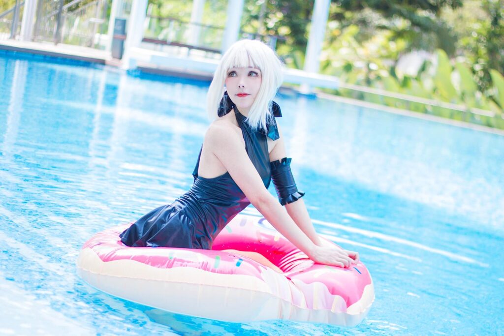 Kitkat Cosplay 005 – Saber Alter Swimsuit [29P/102MB]插图1