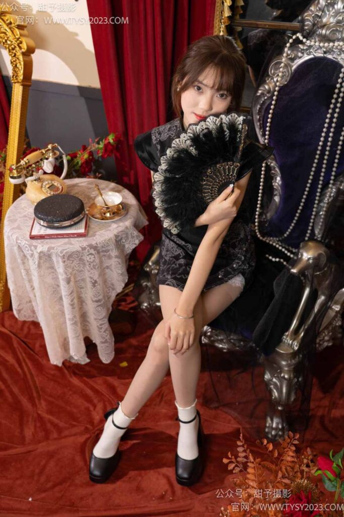 甜予摄影 NO.096期：澜澜-板鞋、白棉袜、肉丝（脚尖加固款）（完整版）[130P/2V/10.72GB]插图4