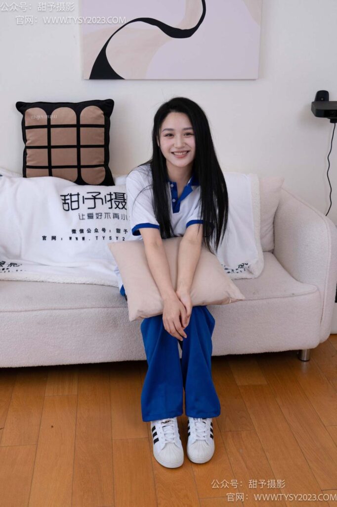 甜予摄影 NO.102期：澜澜-板鞋、白棉袜、肉丝（脚尖微加固款）（完整版）[126P/2V/10.05GB]插图1