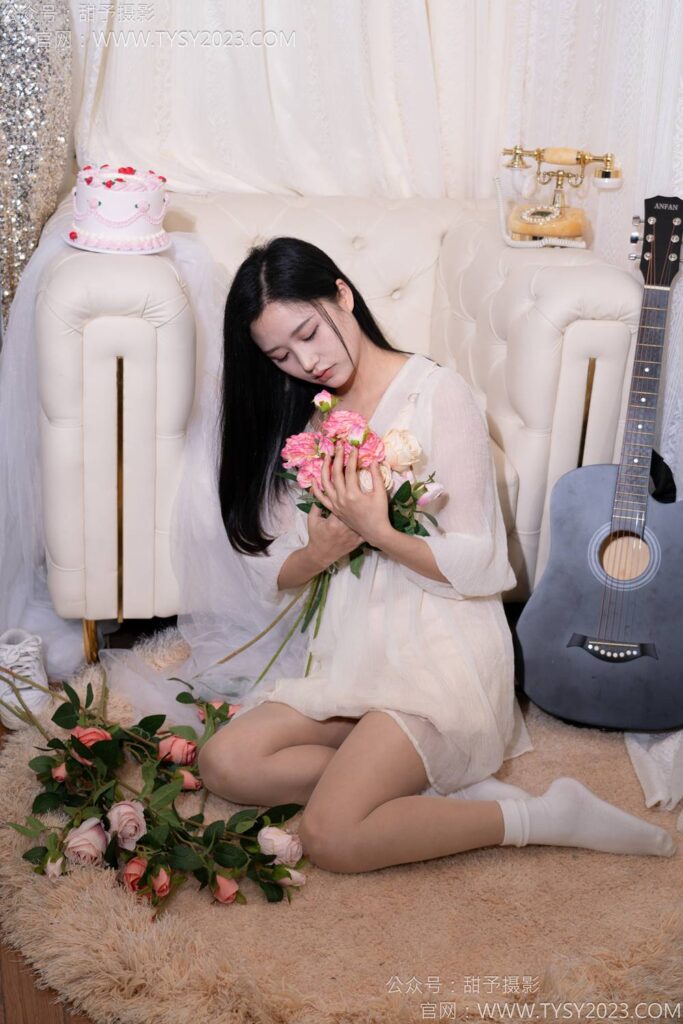 甜予摄影 NO.112 澜澜-板鞋、白棉袜、肉丝（脚尖加固款）[125P/2V/9.88GB]插图3