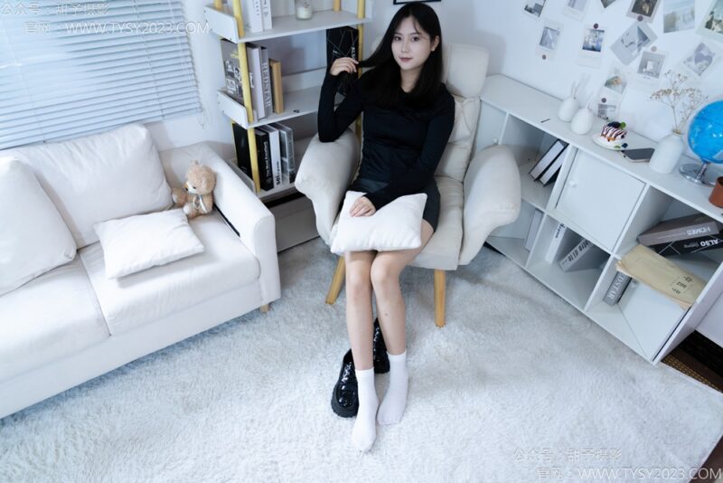 甜予摄影 NO.118 土豆-皮鞋、白棉袜、裸足[121P/2V/10.12GB]-无料摄影圈