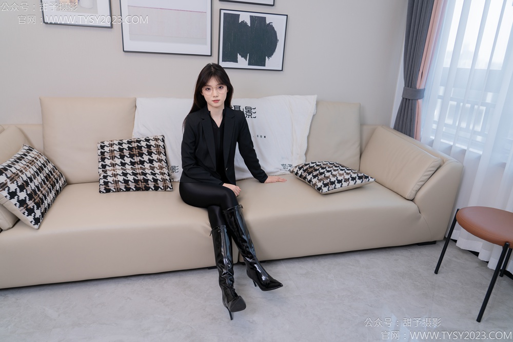甜予摄影完整版-119期：璇璇-长靴、黑丝（脚尖加固）[127P/2V/10.1G]插图2