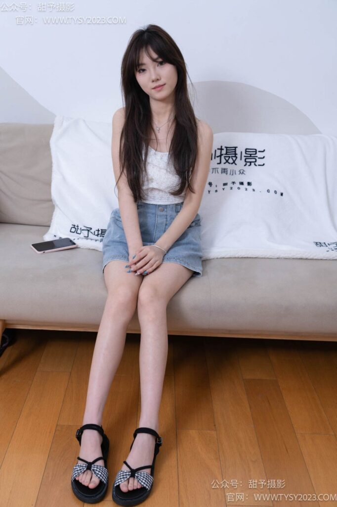 甜予摄影 积分001期 璇璇-两双凉鞋、黑渔往袜（此部分比例较少）、裸足[155P/2V/10.73GB]插图2