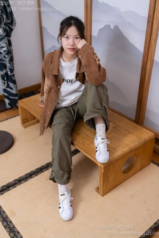 甜予摄影 积分002期 双双-板鞋、白棉袜、裸足[130P/2V/10.04GB]-无料摄影圈