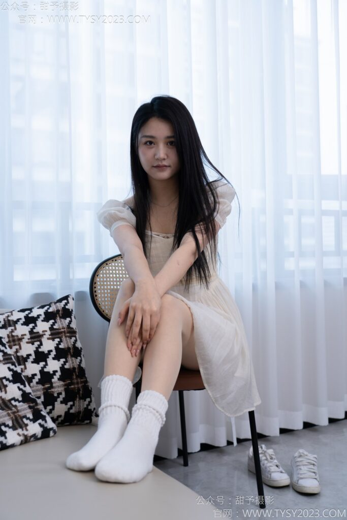 甜予摄影 NO.137 澜澜-板鞋、白棉袜、薄肉丝[140P/2V/10.1GB]插图3