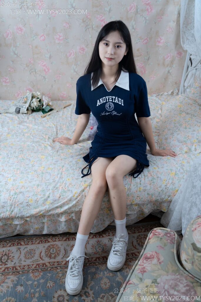 甜予摄影 NO.138 土豆-板鞋、白棉袜、裸足[136P/1V/9.75GB]插图2