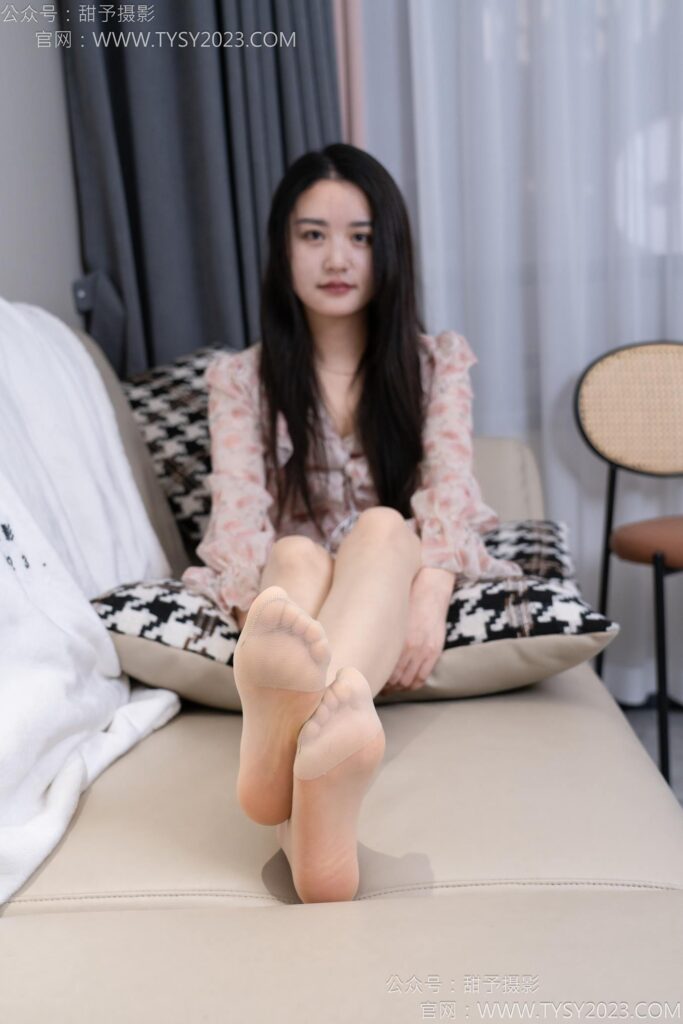 甜予摄影 NO.144 澜澜-高跟鞋、薄肉丝[133P/2V/9.88GB]插图3