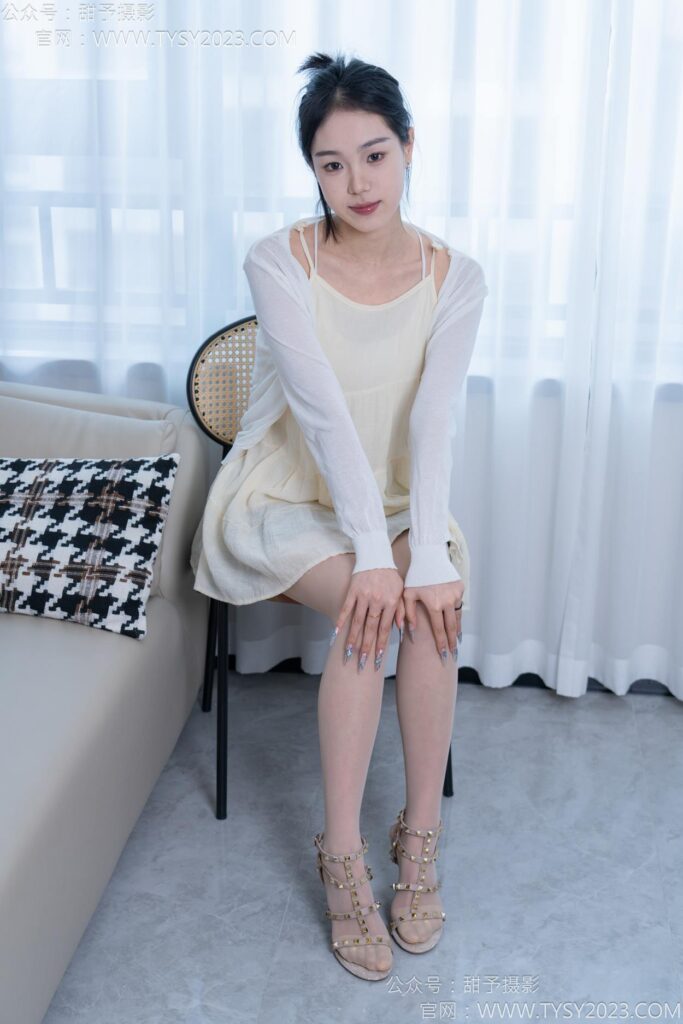 甜予摄影 NO.156 咻咻-高跟鞋、薄肉丝[135P/2V/9.95GB]插图2