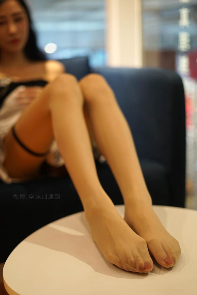 學妹加速跑 XM075 萌萌《萌萌小腿神》[96P/1V/197MB]插图2