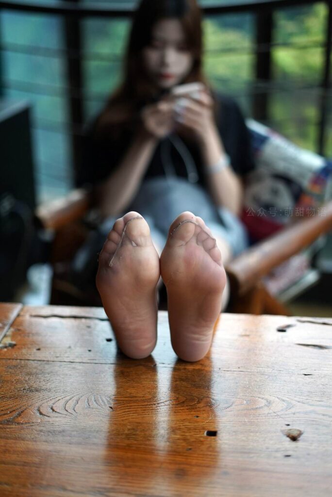 萌甜物语 XM149 琪琪《咖啡厅最靓女》[103P/1V/755MB]插图3