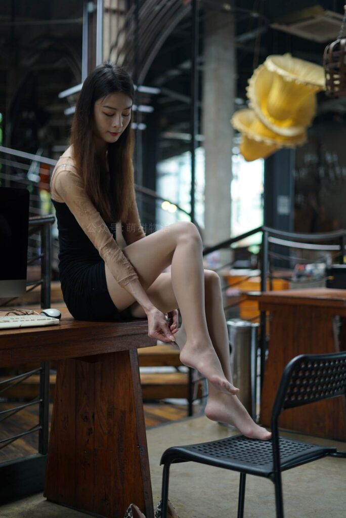 萌甜物语 XM150 小七《蹭电脑的小七》[99P/1V/863MB]插图1