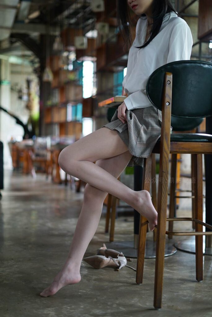 萌甜物语 XM171 腿腿《你给打几分？》[100P/1V/296MB]插图3