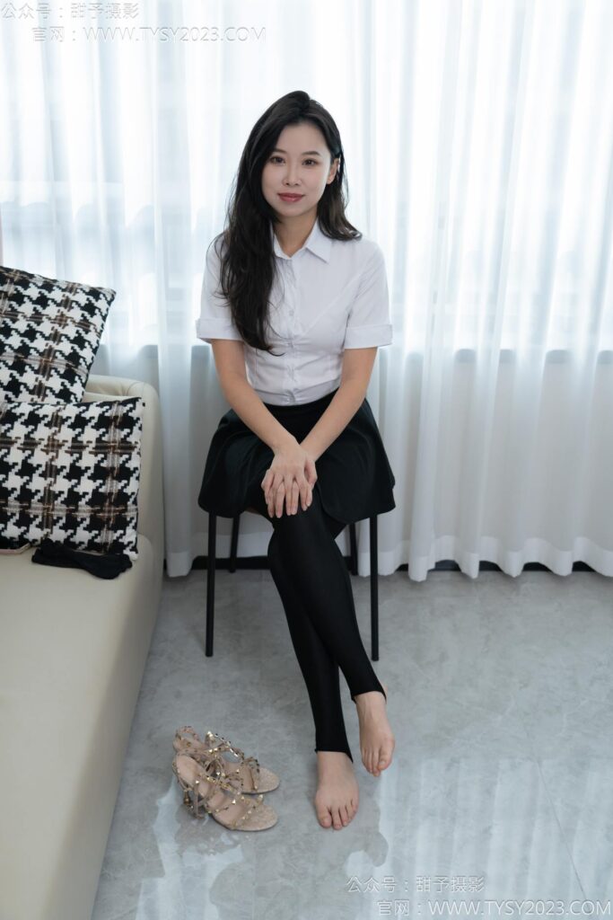 甜予摄影 NO.158 梦梦-高跟鞋、短肉丝、短黑丝、裸足[130P/2V/9.97GB]插图3