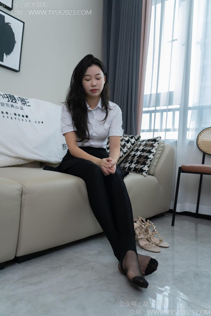 甜予摄影 NO.158 梦梦-高跟鞋、短肉丝、短黑丝、裸足[130P/2V/9.97GB]插图2