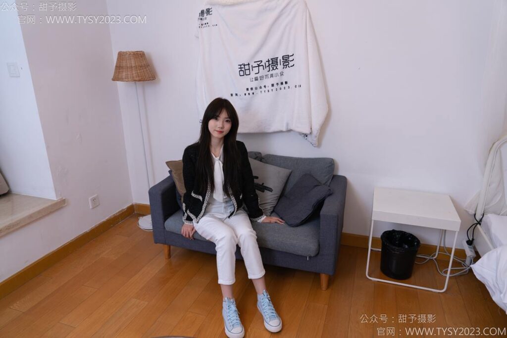 甜予摄影 NO.171 璇璇-帆布鞋、白棉袜、抖腿剧情[151P/2V/10.5GB]插图2