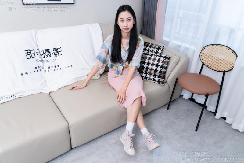 甜予摄影 NO.186 娃娃-帆布鞋、白棉袜、裸足[129P/2V/9.99GB]-无料摄影圈