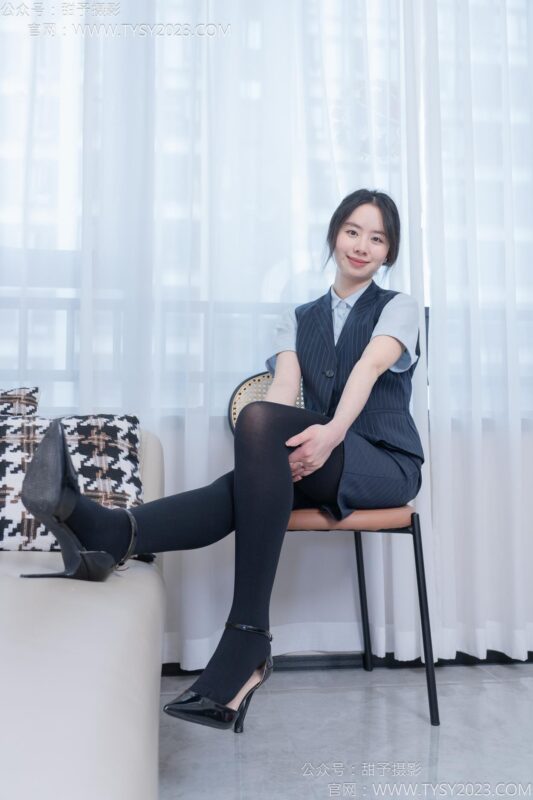 甜予摄影 NO.187 知知-高跟鞋、厚黑丝[127P/2V/9.81GB]-无料摄影圈