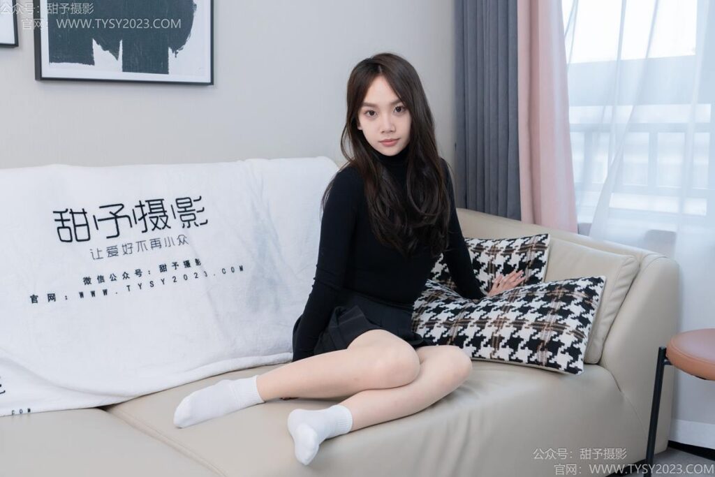 甜予摄影 NO.191 贝壳-皮鞋、白棉袜、薄肉丝[135P/2V/9.37GB]插图1