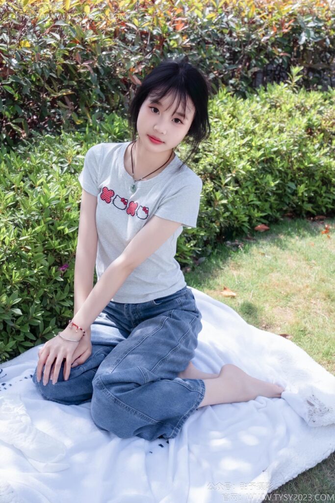 甜予摄影 NO.194 小橙子-板鞋、白棉袜、裸足[130P/2V/9.36GB]插图3