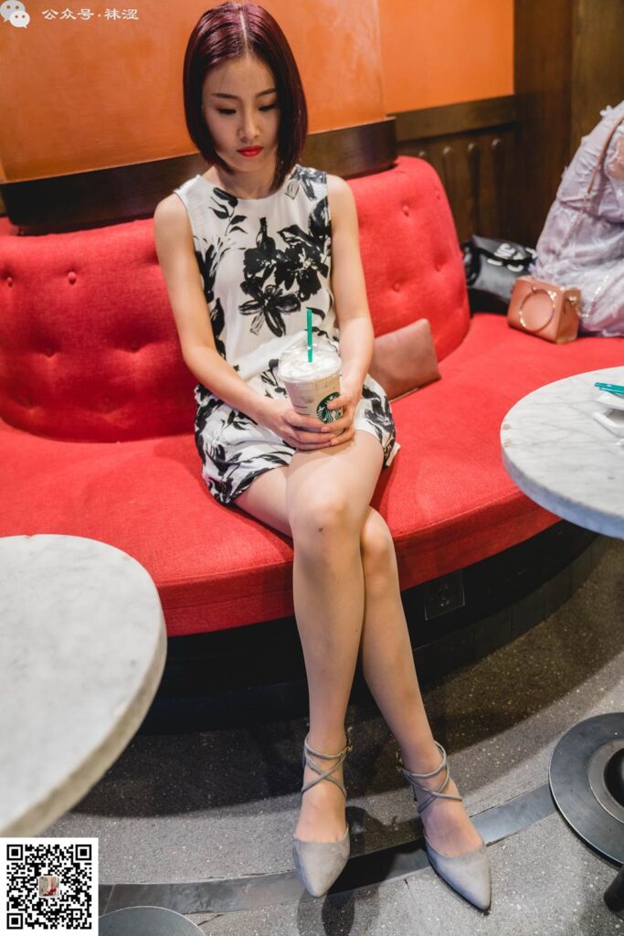 袜涩写真 VOL.007 蓝色港湾夜拍 [60P/267MB]插图2