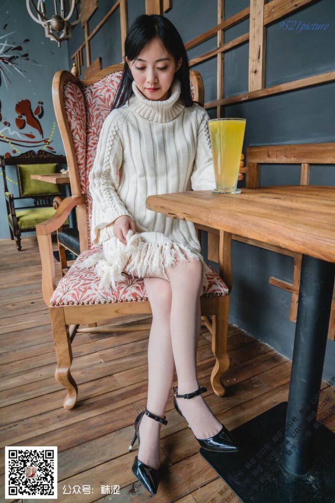 袜涩写真 VOL.023 莎莎的温柔毛衣与肉丝 [57P/231MB]插图3