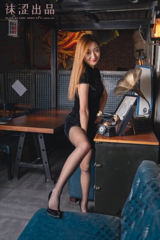 袜涩写真 VOL.029 雪梨 粉色百褶裙肤色天鹅绒丝袜 [47P/981MB]-无料摄影圈