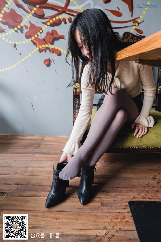 袜涩写真 VOL.040 安妮-极致黑丝图集 [96P/1.88G]插图2