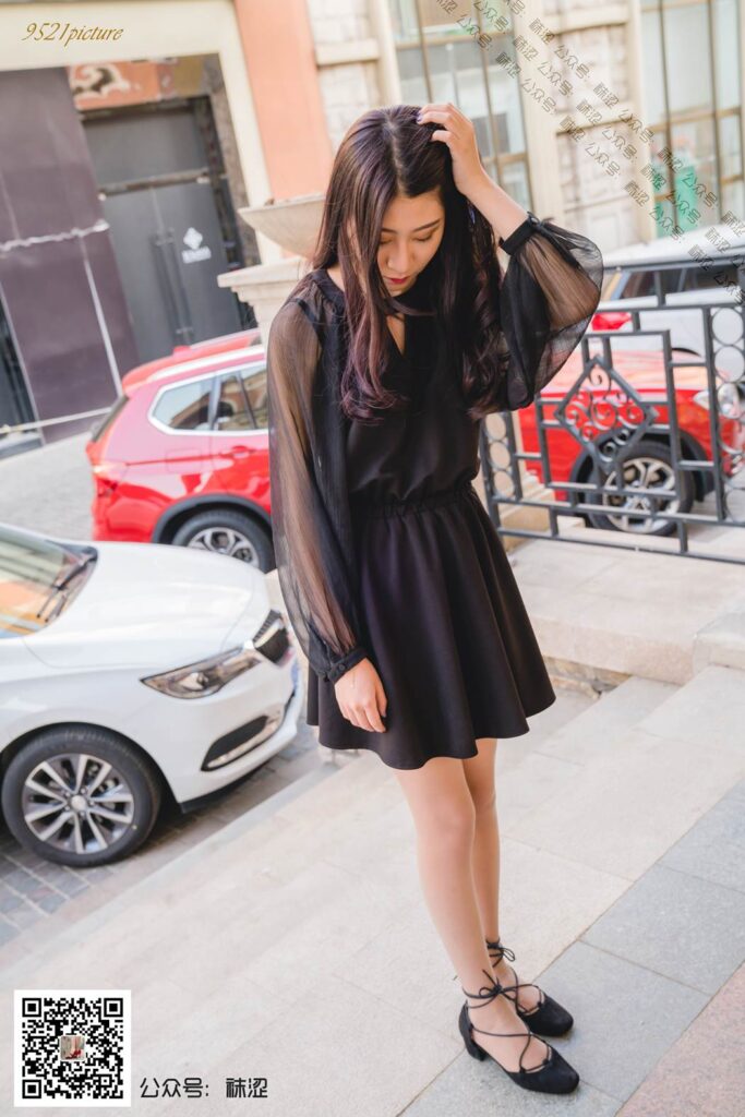 袜涩写真 VOL.049 乐乐水晶高跟鞋 [55P/955MB]插图2