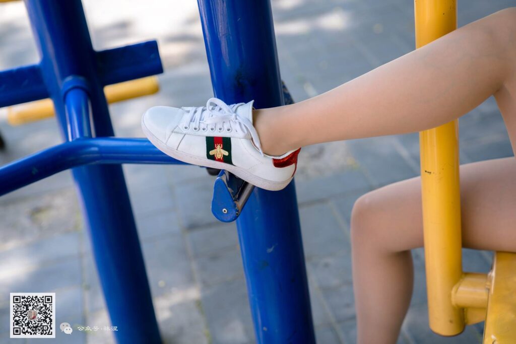 袜涩写真 VOL.055-刘哈哈-玩 [51P/202MB]插图2