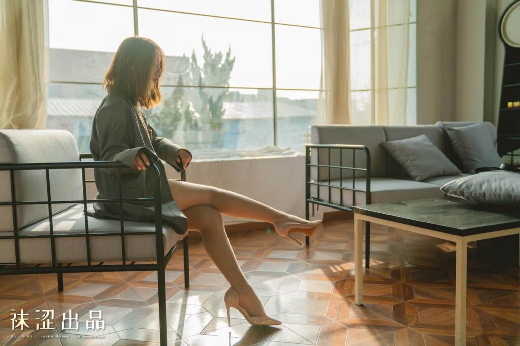 袜涩写真 VOL.068 户外女神 思甜 2.0 [53P/999MB]插图2