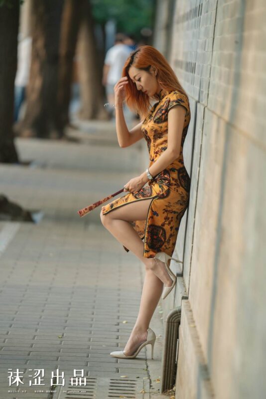 袜涩写真 VOL.074 刘哈哈-黄袍 [53P/105MB]-无料摄影圈