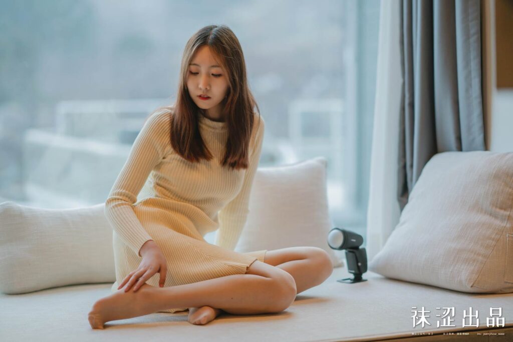 袜涩写真 VOL.079 春节前最后一期-思甜 [51P/124MB]插图3