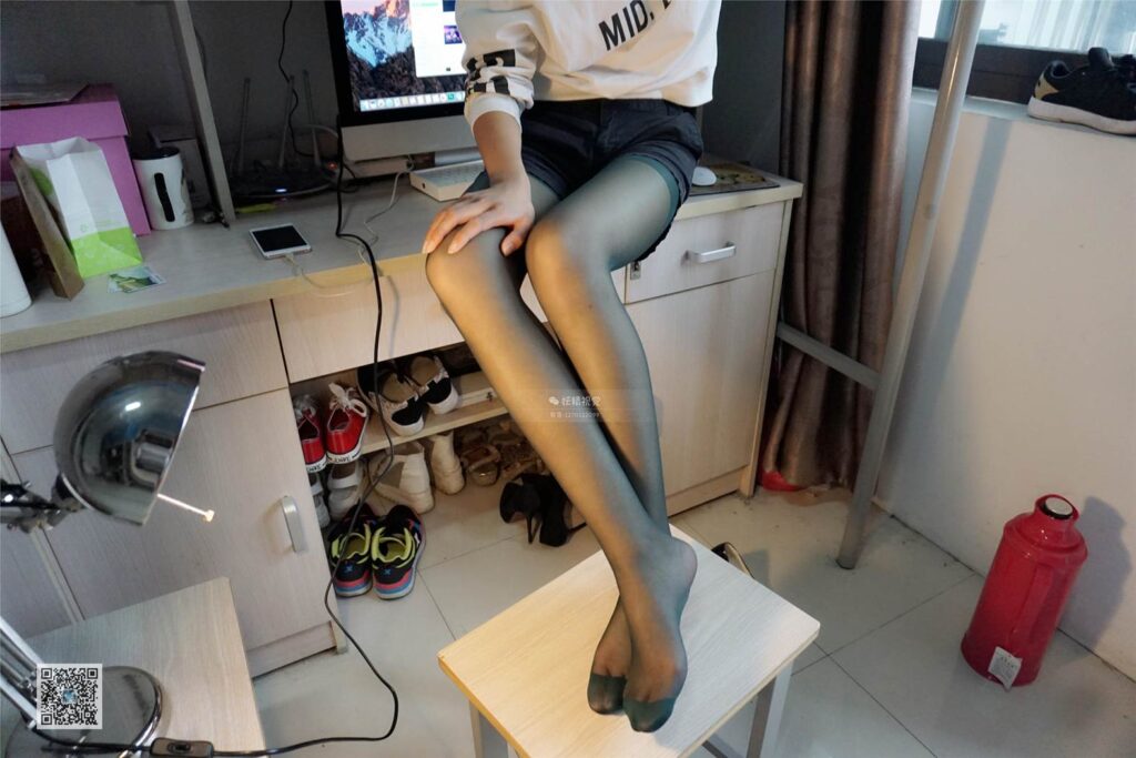 妖精视觉@NO.009 顾顾 一丝一尘 [78P/42.4MB]插图1