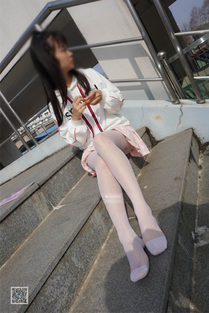 妖精视觉@NO.030 妮妮 白丝少女的百褶裙（第二期）[63P/48.9MB]插图2