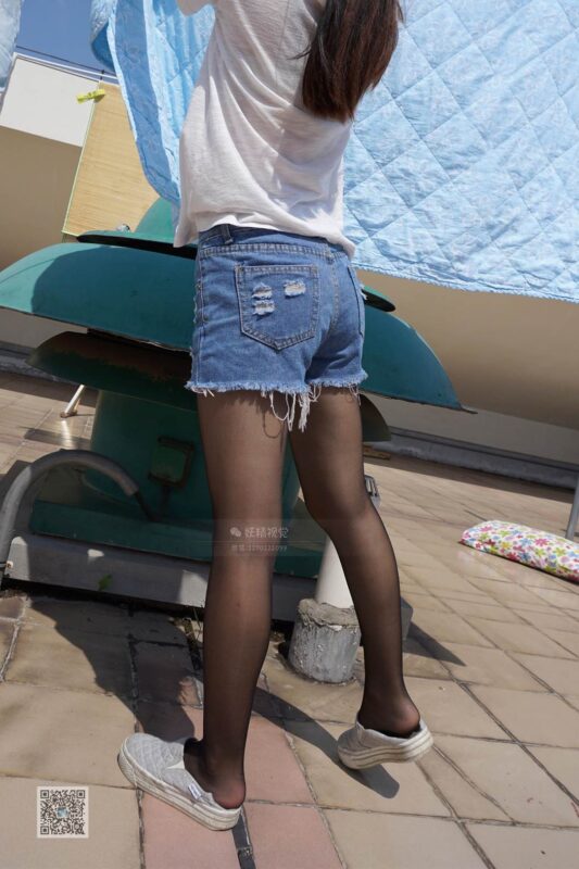 妖精视觉@NO.051 梦梦 天台晒太阳的灰丝 [62P/39.5MB]-无料摄影圈