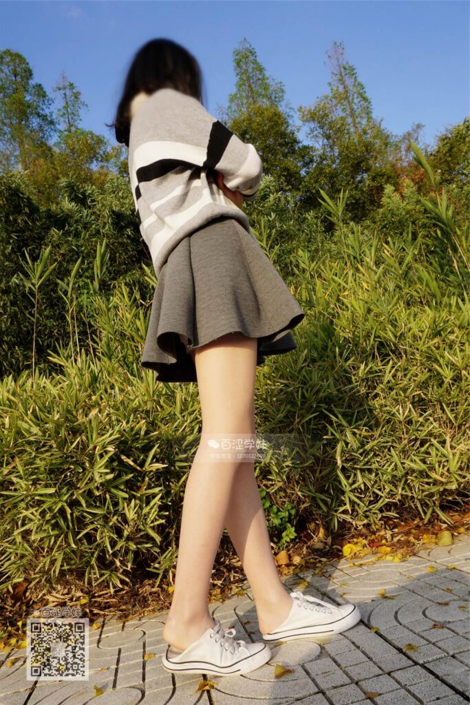 妖精视觉@NO.069 糖糖 夕阳下光晕散落的丝袜 [78P/81MB]插图1