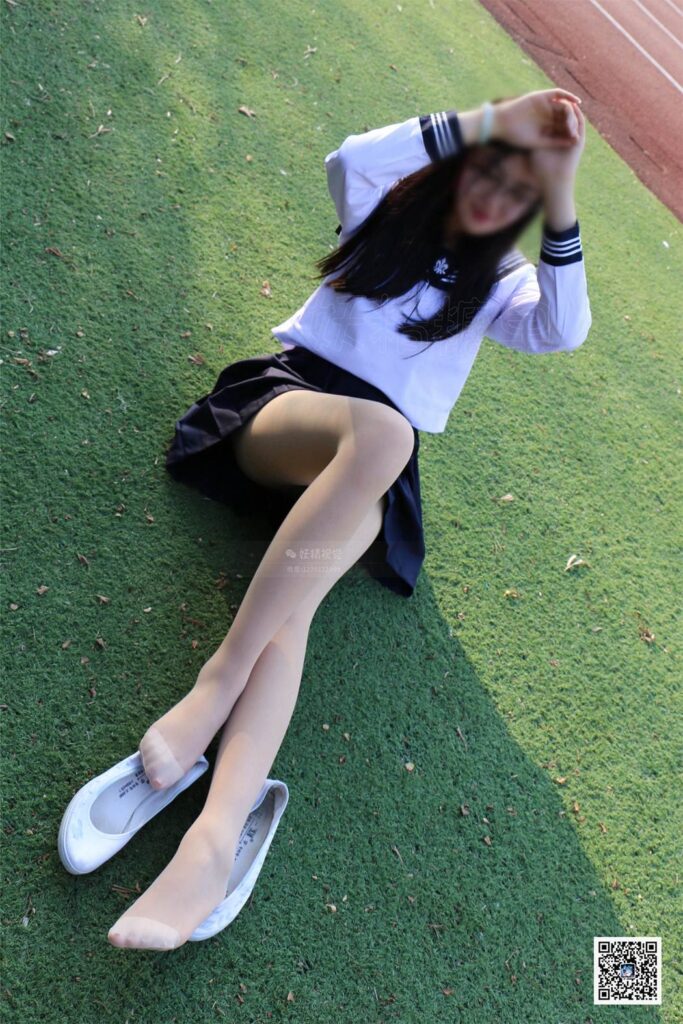 妖精视觉@NO.076 甜甜 体育场足尖加固肉丝袜 [55P/57MB]插图1